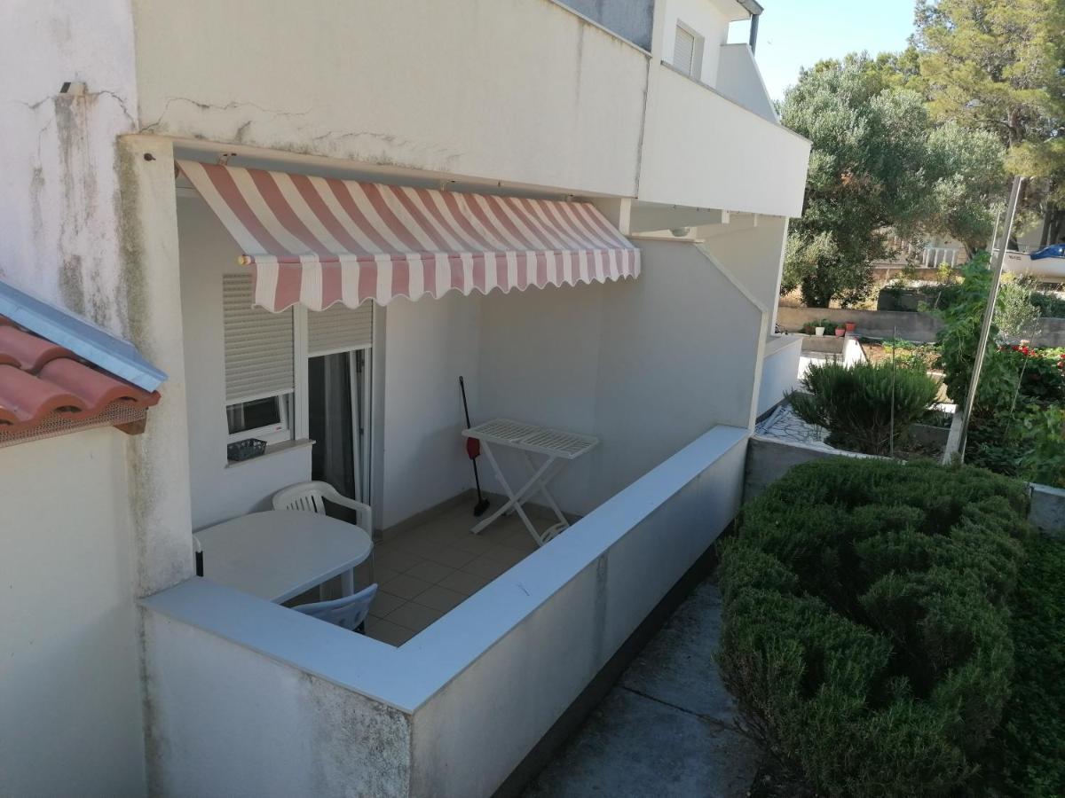 Apartments Vili Betina Betina  Exterior foto